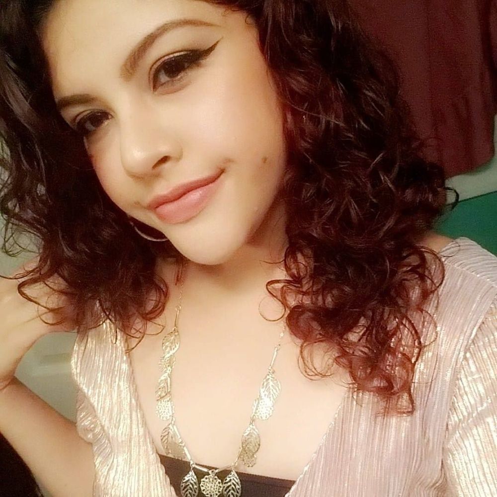 Meet your Posher, Maydely